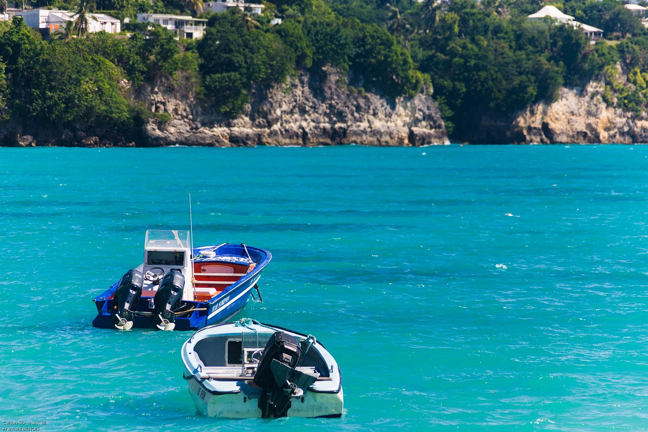 Octobre : où partir sans passeport?