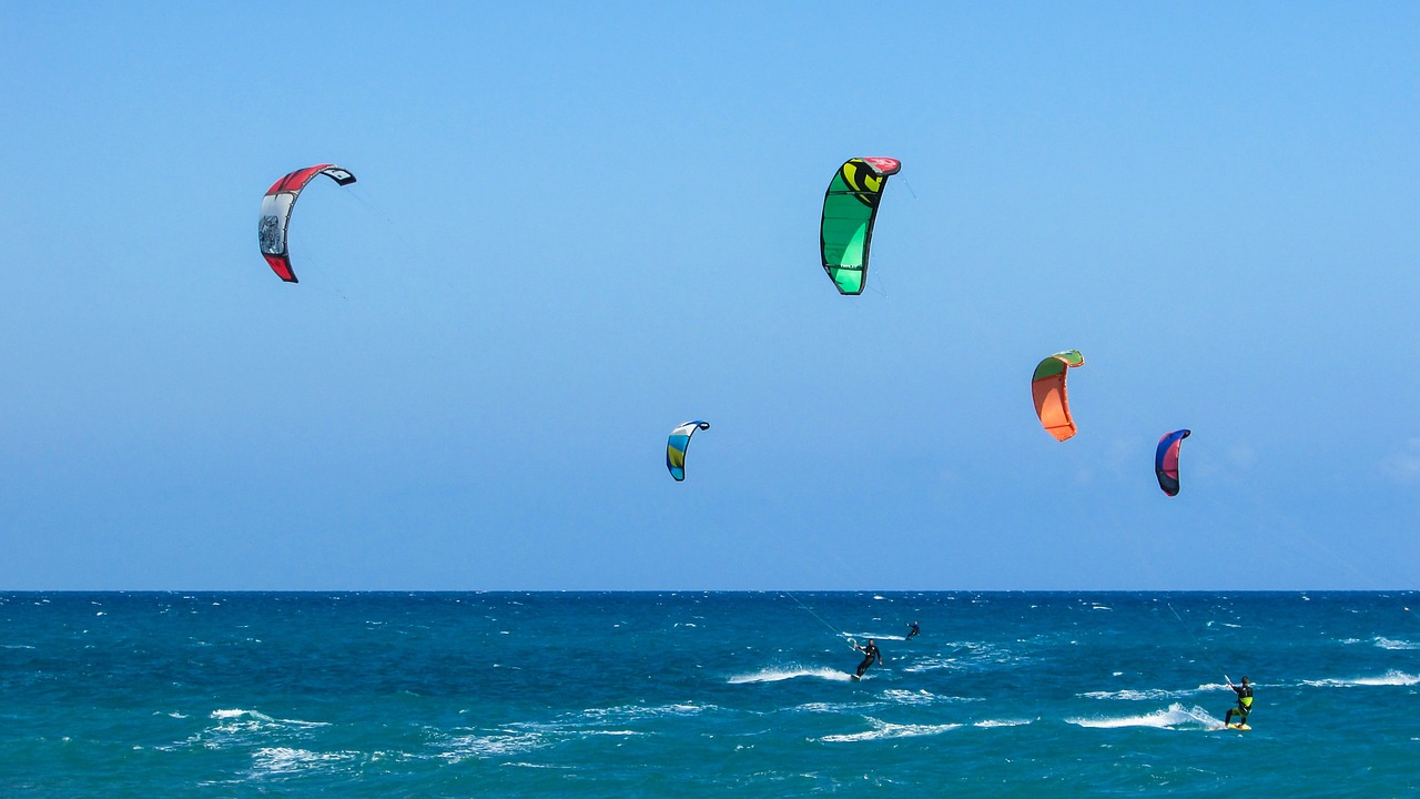 Où partir faire du kitesurf en décembre?