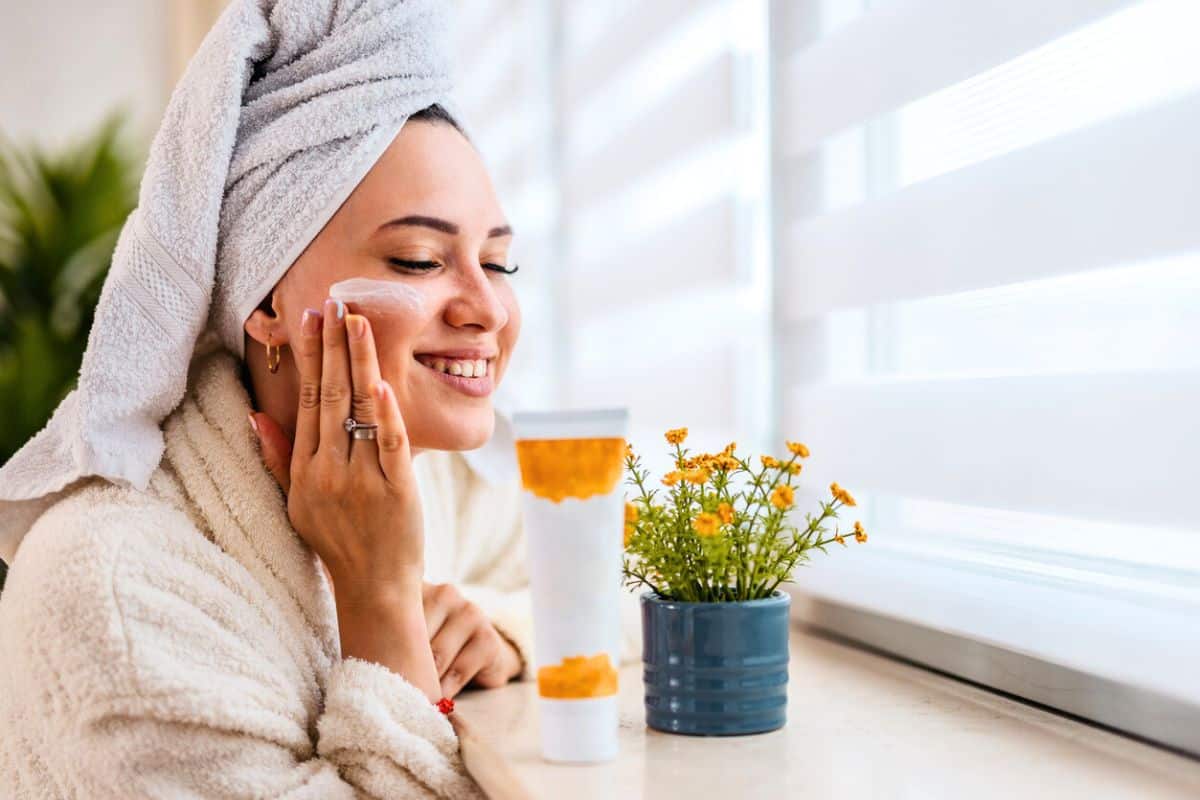 Les deux habitudes de beauté que 2 femmes sur 5 ont